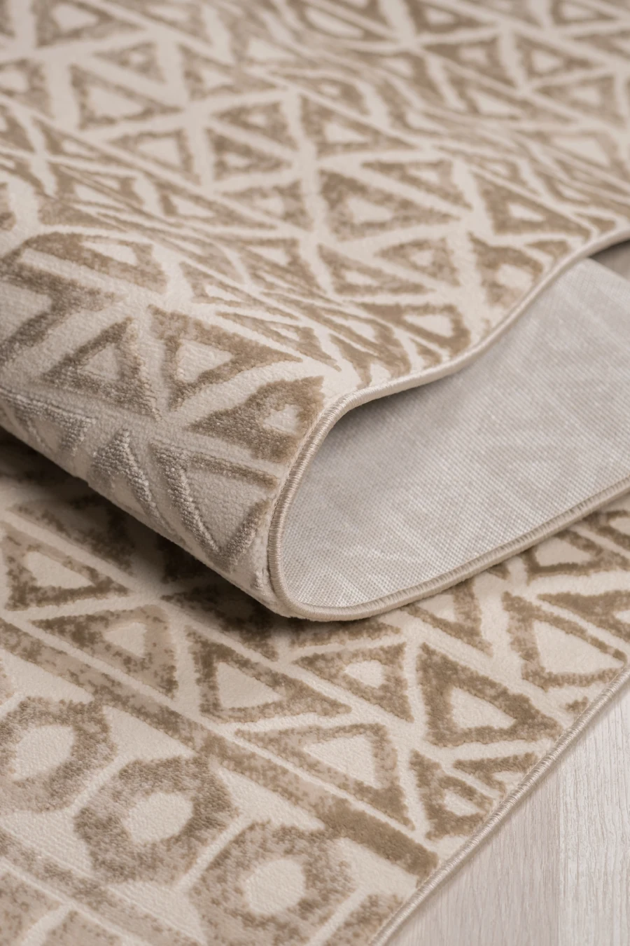 Carpets & Rugs (3)